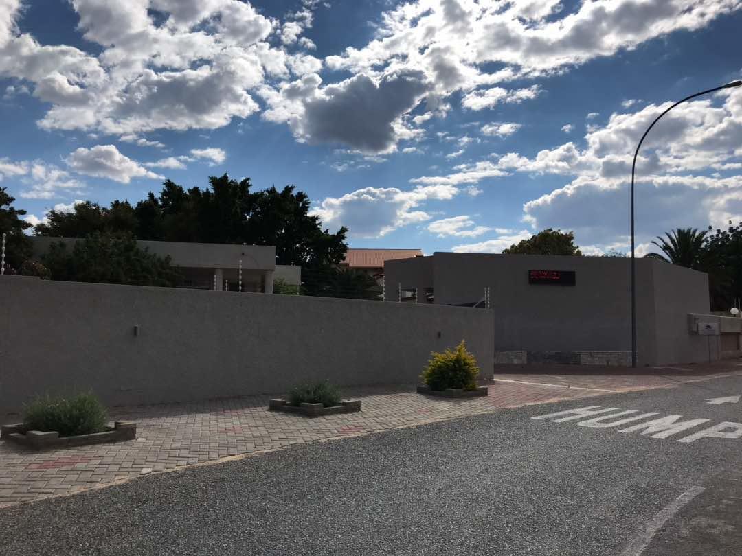 Pension Hotel Kamho Windhoek Eksteriør billede